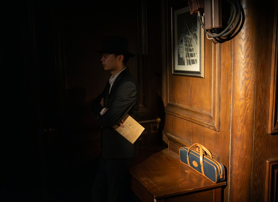 store detective at work